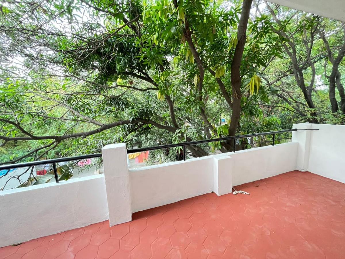 Bedchambers Serviced Apartments, Хайдарабад Экстерьер фото