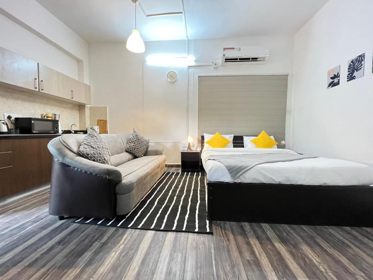 Bedchambers Serviced Apartments, Хайдарабад Экстерьер фото