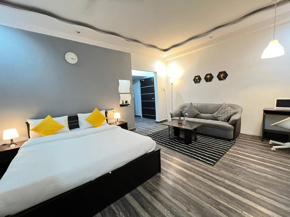 Bedchambers Serviced Apartments, Хайдарабад Экстерьер фото