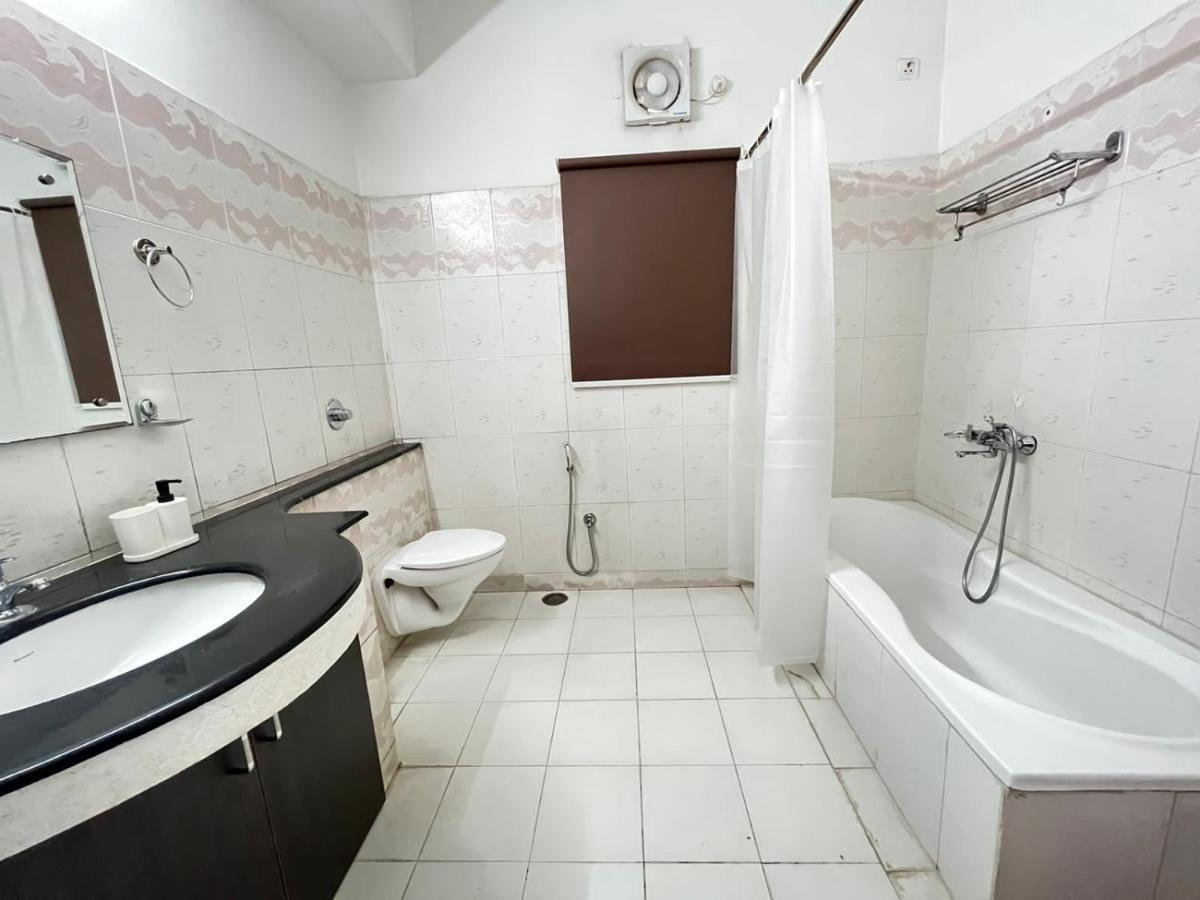 Bedchambers Serviced Apartments, Хайдарабад Экстерьер фото