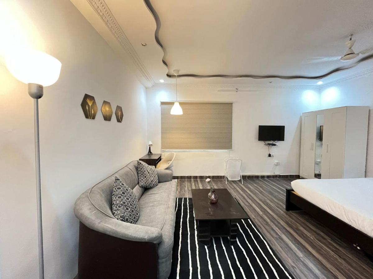 Bedchambers Serviced Apartments, Хайдарабад Экстерьер фото