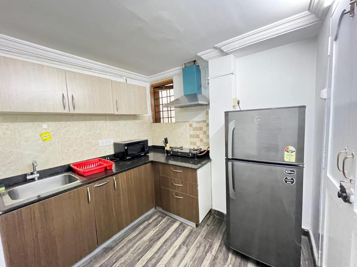Bedchambers Serviced Apartments, Хайдарабад Экстерьер фото